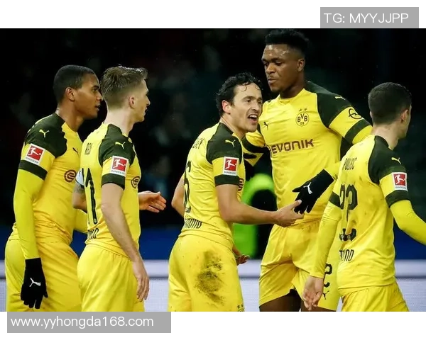 德甲激情对决多特蒙德与曼联战成平局绝杀瞬间引发全场欢呼