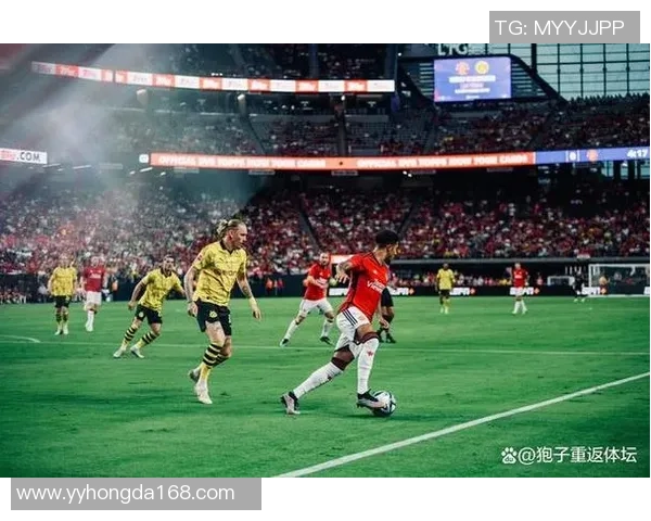 意甲激战：多特蒙德与曼联鏖战成平局全场沸腾瞬间回顾